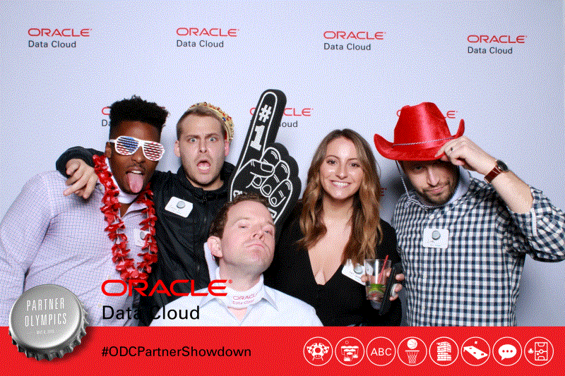 oraclegifboothnyc Mashbooths